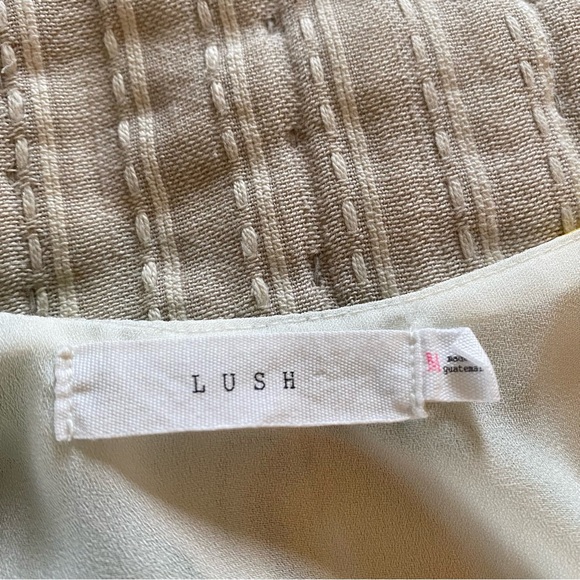 Lemon Off White LUSH Cami Blouse size medium - Picture 5 of 5